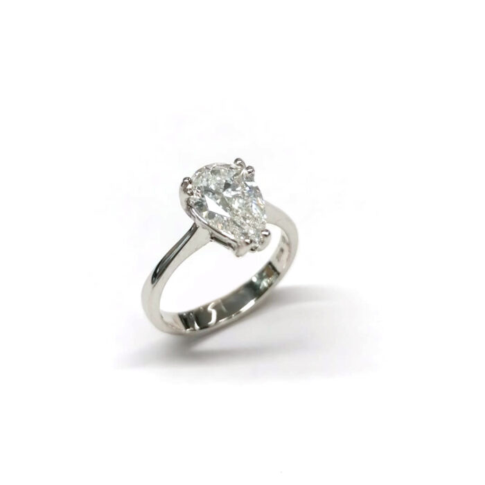 IGI Ring Lab_Grown Diamond PEAR 2.01ct, E VS1 - immagine 2