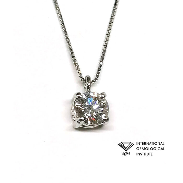 IGI Decolletè Natural Diamond 0.36ct, G VVS1